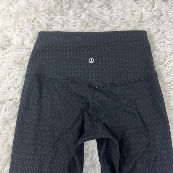 Lululemon Align Crop *21" Diverge Emboss Black - Picture 3 of 5